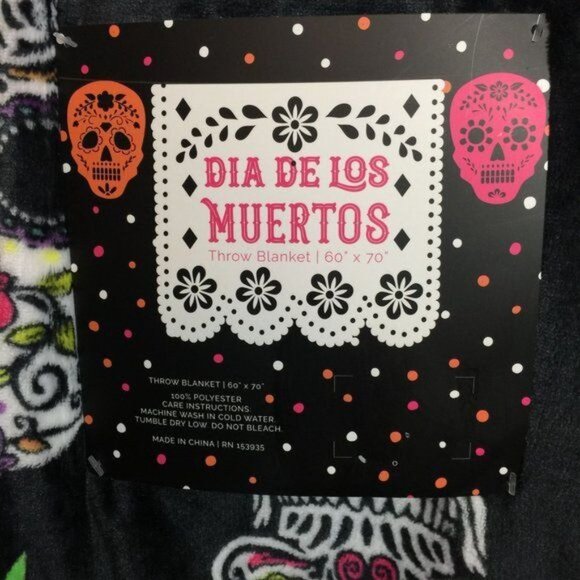 Dia De Los Muertos Sugar Skull Plush Throw Blanket 60" x 70" - Picture 2 of 4